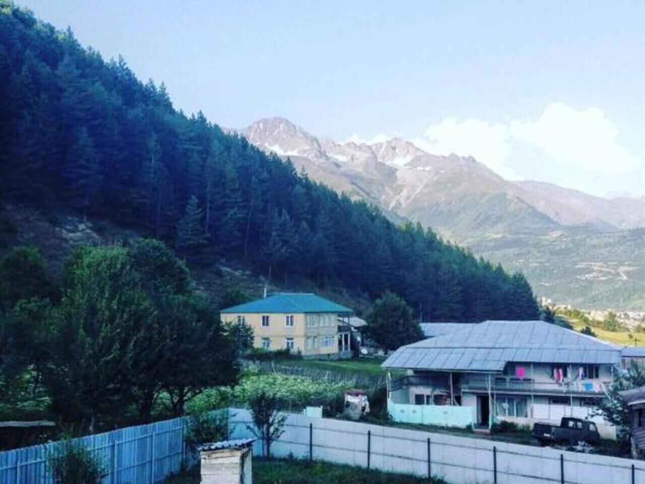 Guest House Lasili Mestia Bagian luar foto